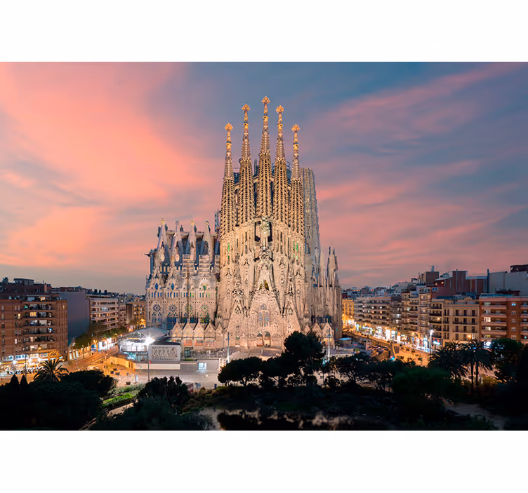 Fotomural de Barcelona vistas Sagrada Familia - TenVinilo