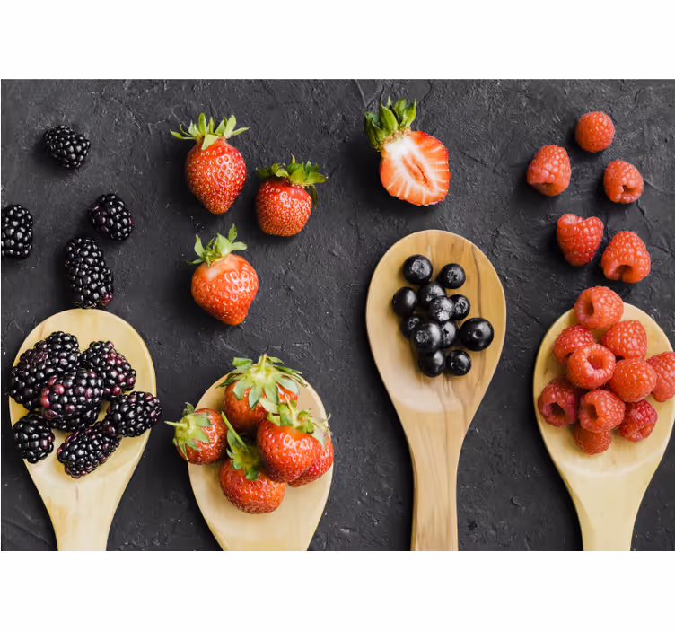 Fotomural para cocinas con cucharas y frutas - TenVinilo