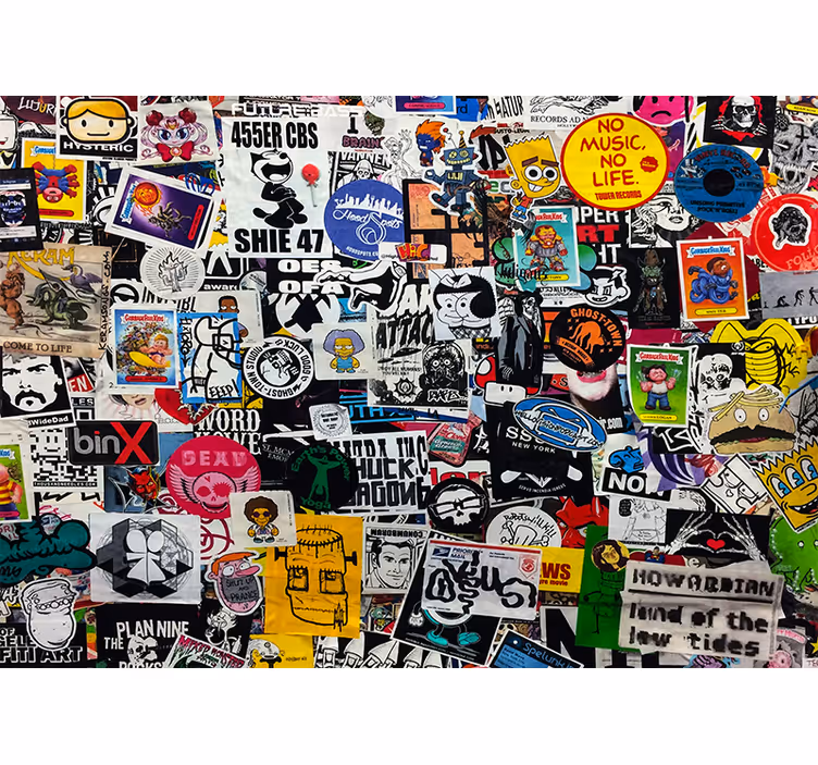 Mural graffiti collage de pegatinas coloridas - TenVinilo
