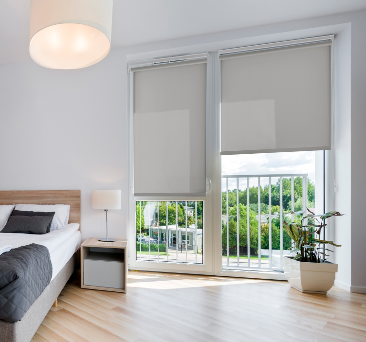 Estor enrollable gris translúcido para salón - TenVinilo