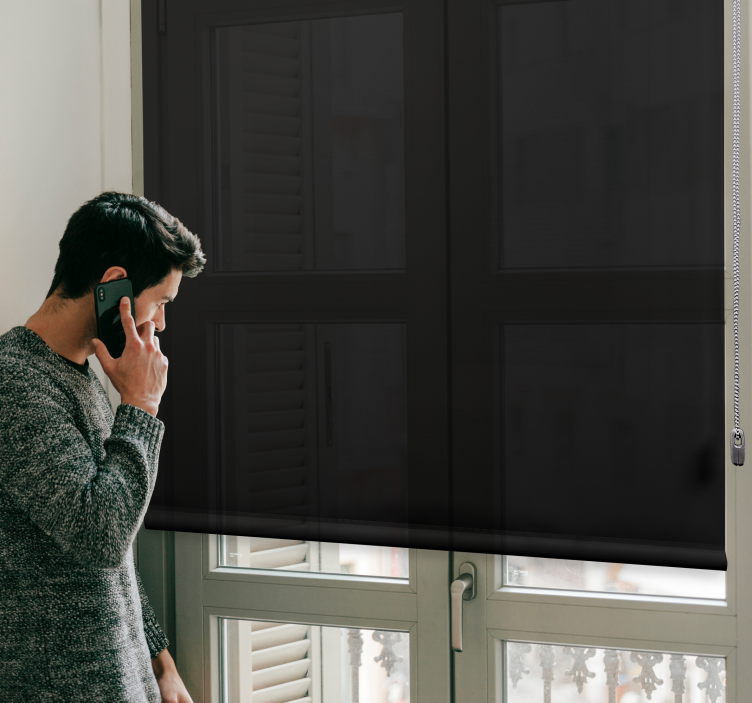Cortina roller negra apagón simple - TenVinilo