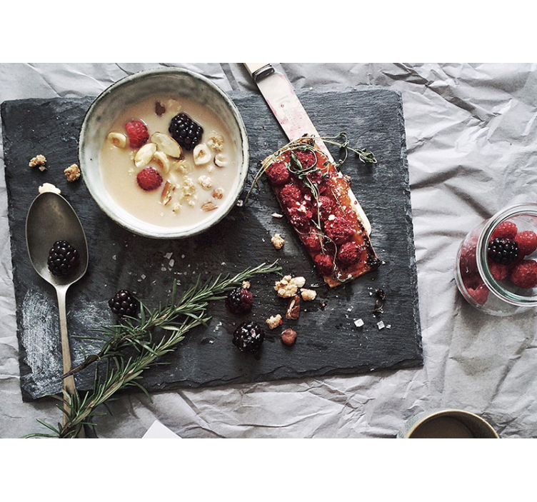 Mural de flores delicia de berries frescos - TenVinilo