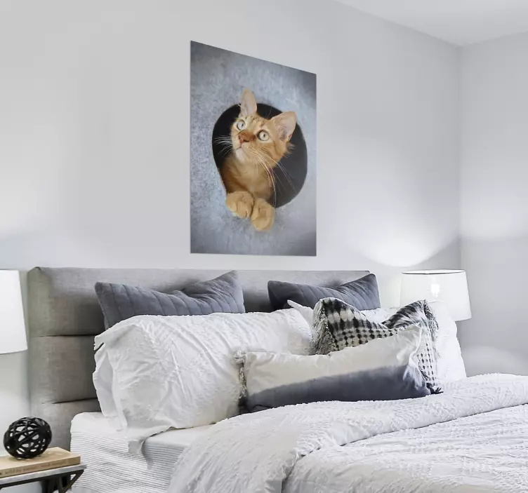 Diseño de impresión de cartel de gato mirando a escondidas - TenVinilo