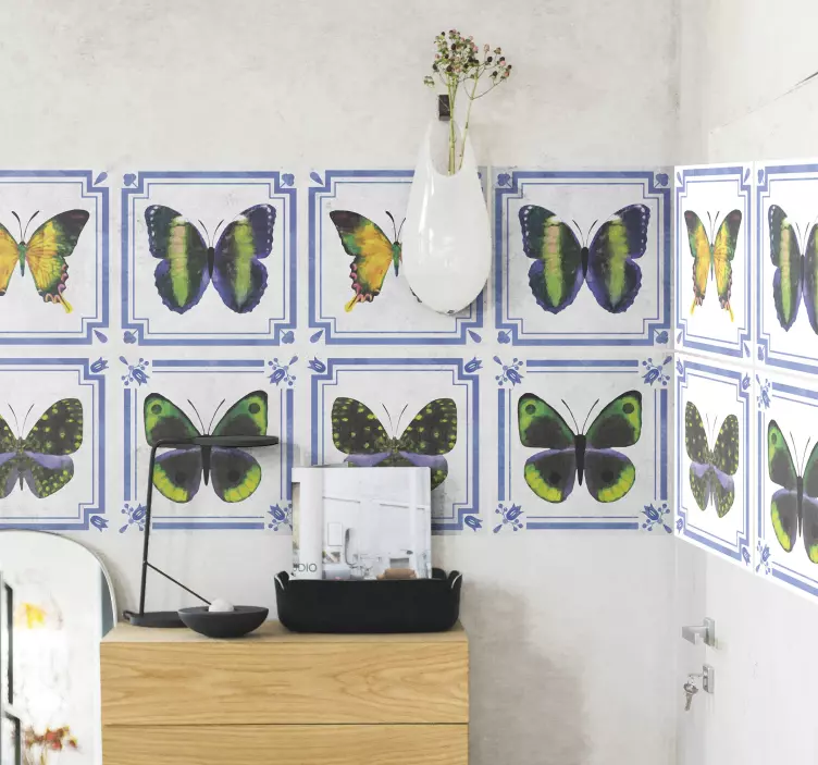 Azulejos adhesivos patrón mariposas coloridas - TenVinilo