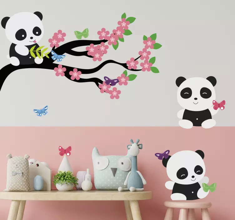 Vinilo árbol de primavera con panda y mariposas - TenVinilo