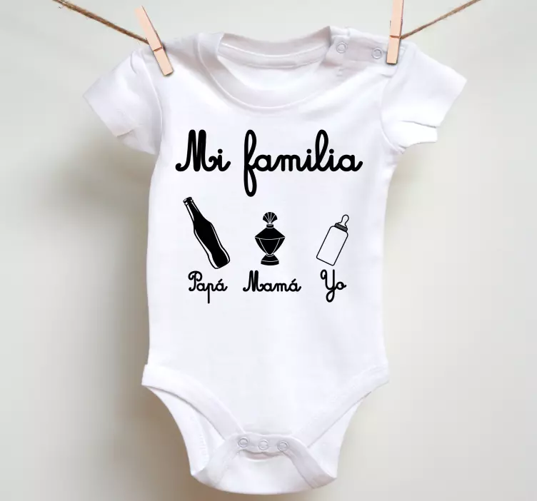 Camiseta bebé Las bebidas de mi familia - TenVinilo