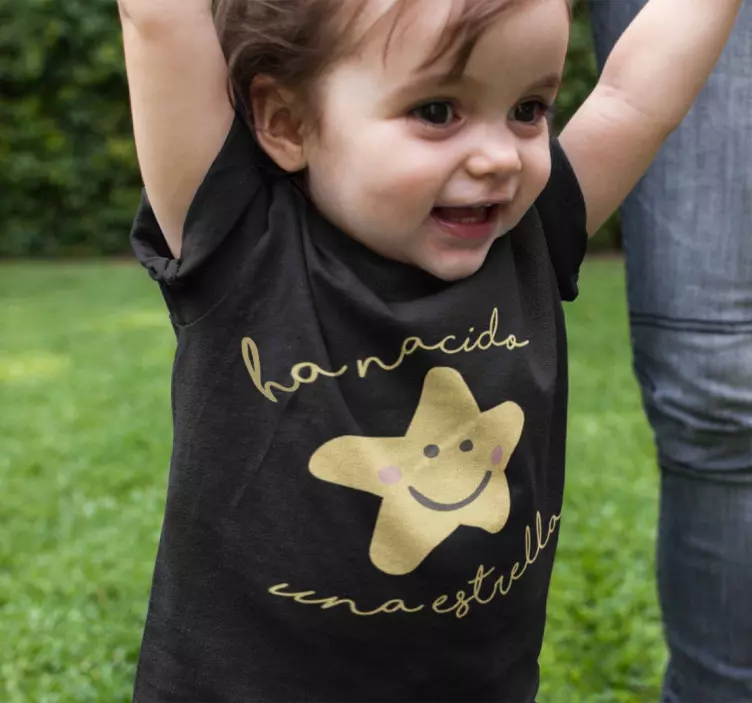Camiseta bebé a nacido una estrella - TenVinilo