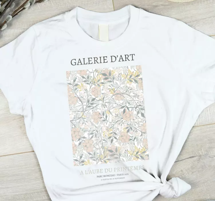 Camiseta galería de arte floral - TenVinilo