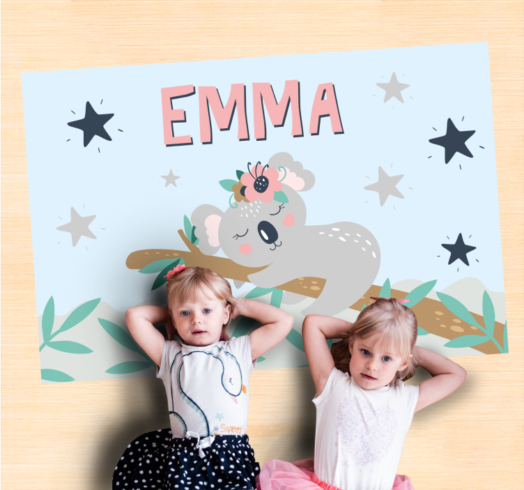Alfombra vinílica bebé Lindo koala para niña con nombre - TenVinilo