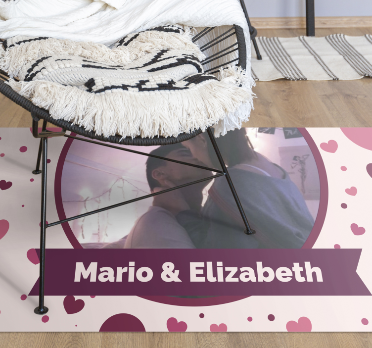 Alfombra vinílica dormitorio foto de amor personalizada - TenVinilo