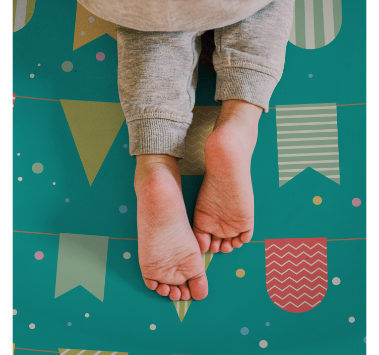 Alfombra vinílica infantil empavesado festivo - TenVinilo