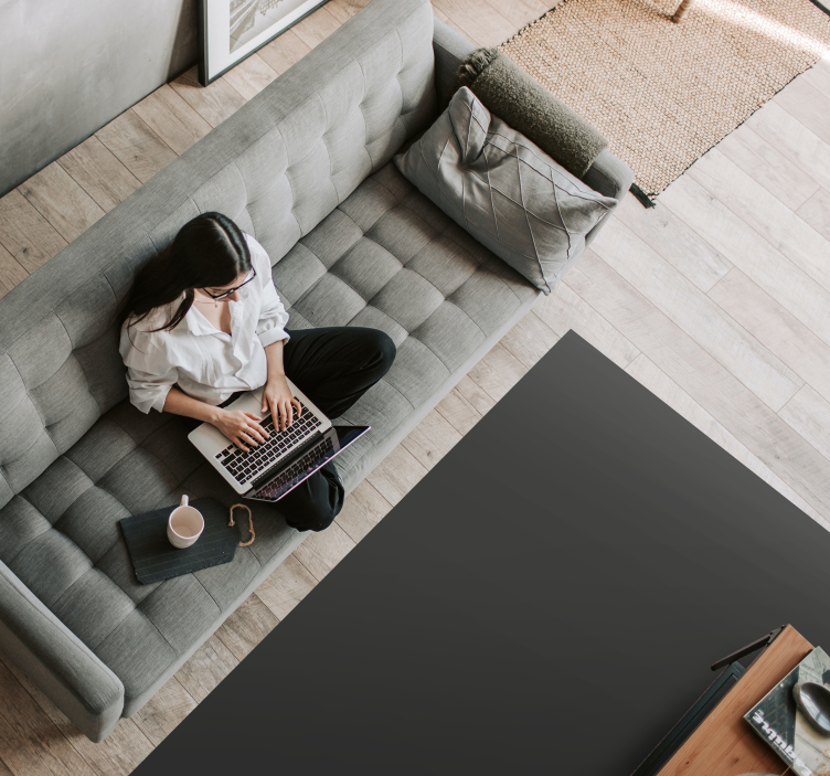 Alfombra vinílica salón elegante superficie negra - TenVinilo